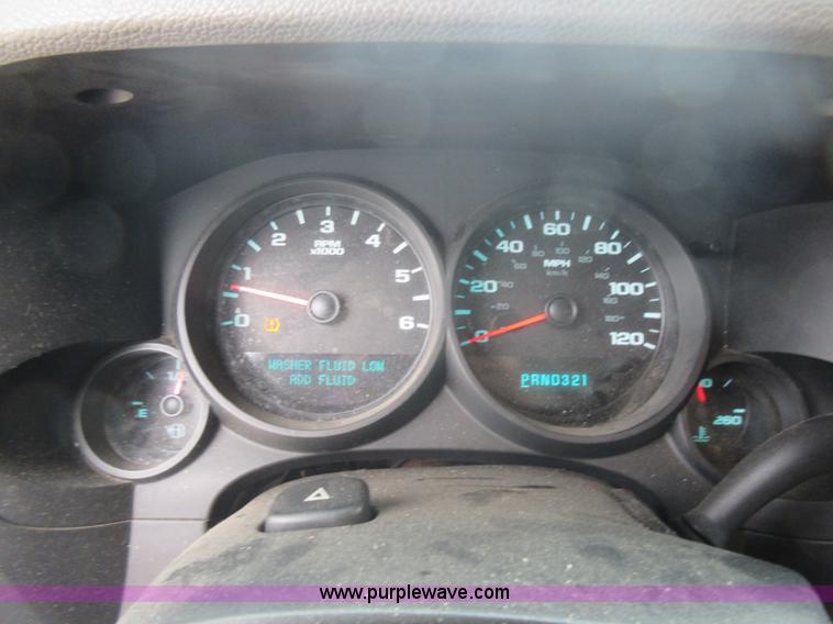 image for item L2758 2008 GMC Sierra 1500 pickup truck