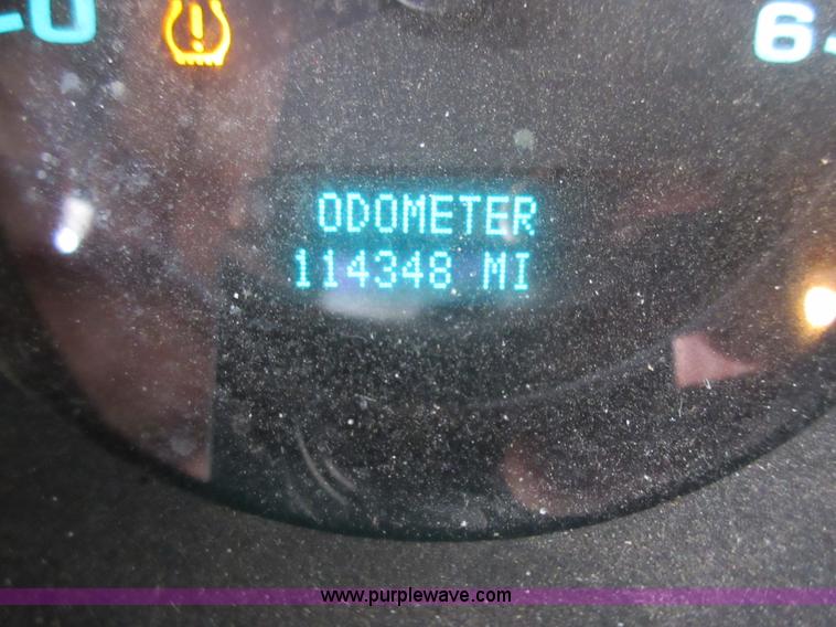 image for item L2758 2008 GMC Sierra 1500 pickup truck