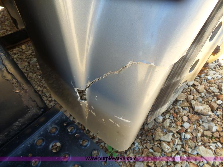 image for item L6357 1995 Freightliner FL70 truck cab and chassis