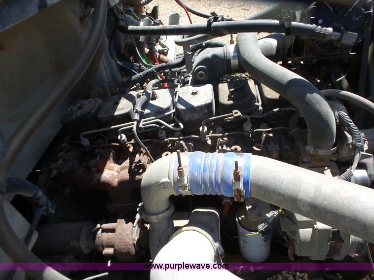 image for item L6357 1995 Freightliner FL70 truck cab and chassis