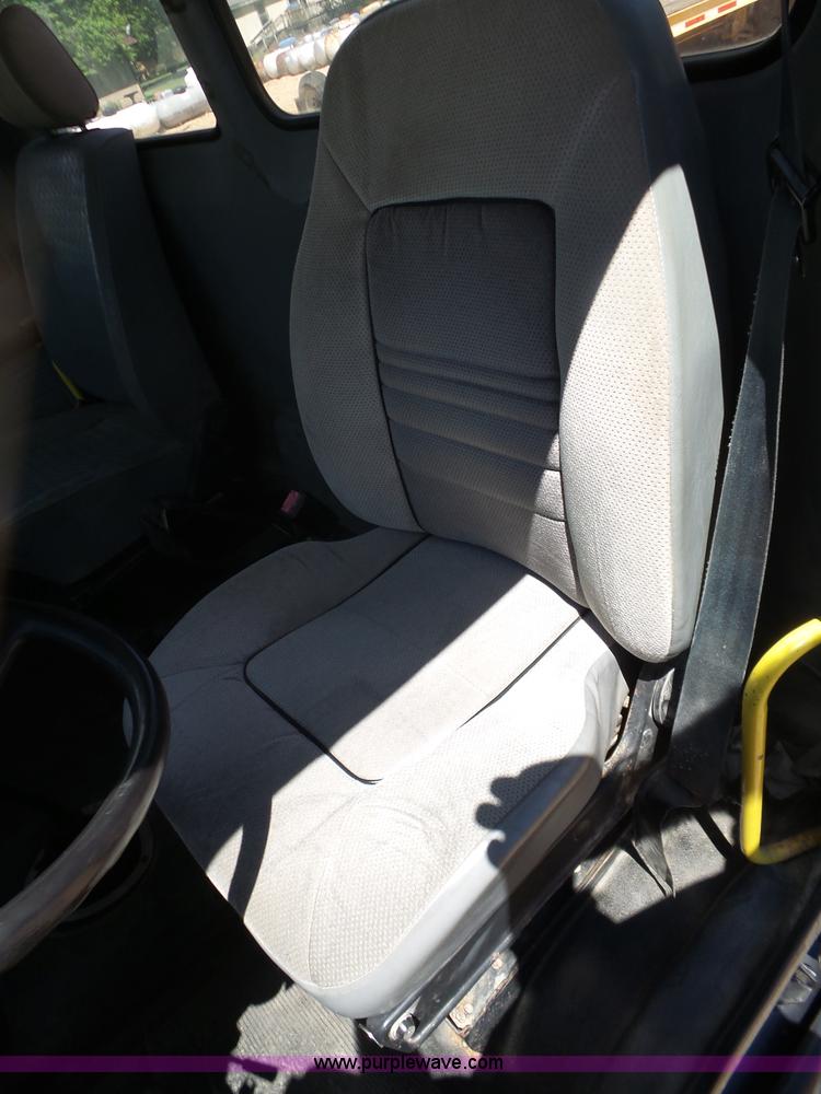 image for item L6357 1995 Freightliner FL70 truck cab and chassis