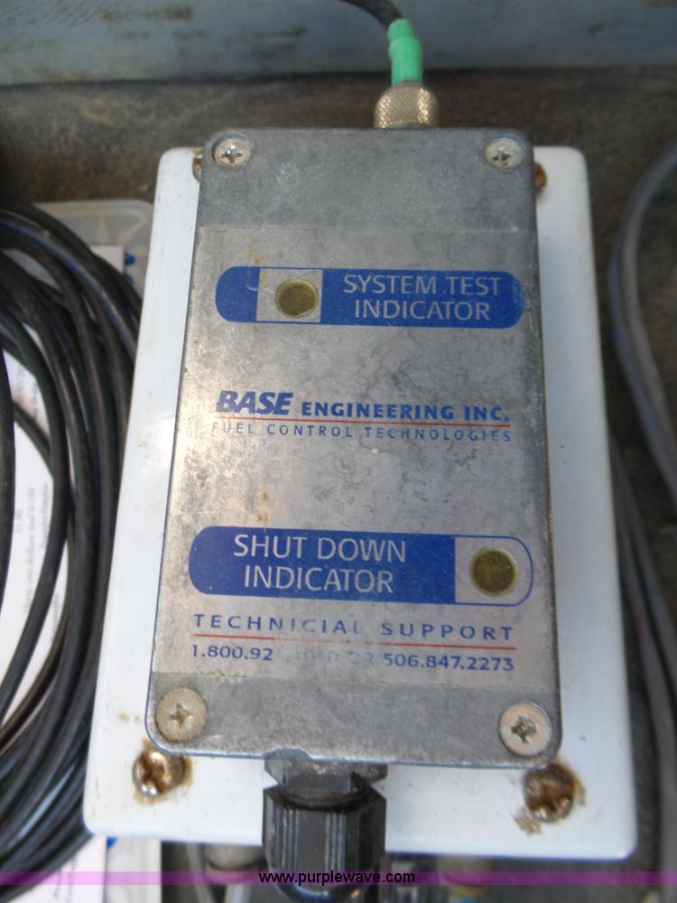 image for item L6357 1995 Freightliner FL70 truck cab and chassis