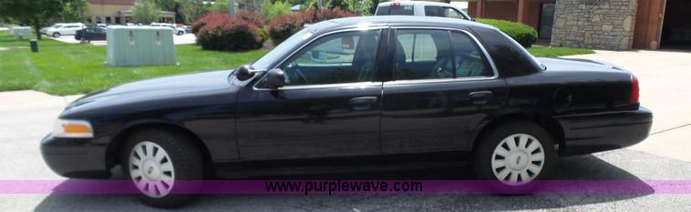 image for item L7051 2011 Ford Crown Victoria Police Interceptor