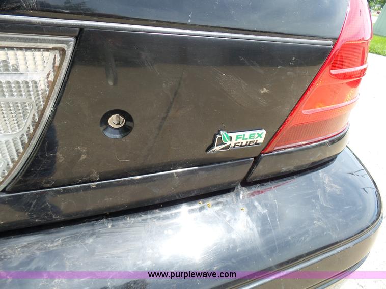 image for item L7051 2011 Ford Crown Victoria Police Interceptor