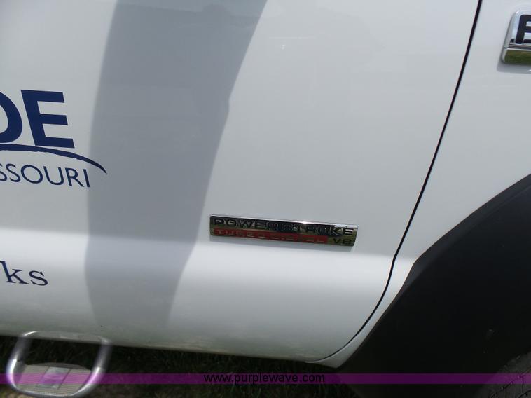 image for item L7065 2007 Ford F450 Super Duty XL dump flatbed truck