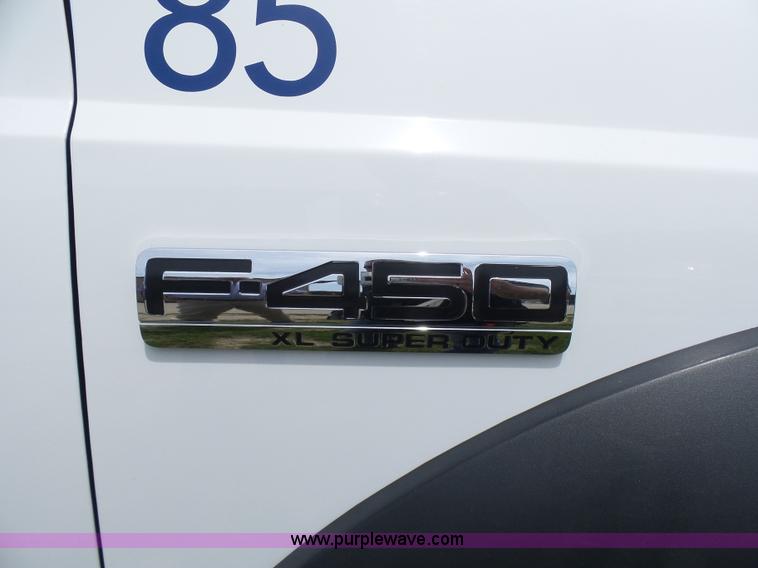 image for item L7065 2007 Ford F450 Super Duty XL dump flatbed truck