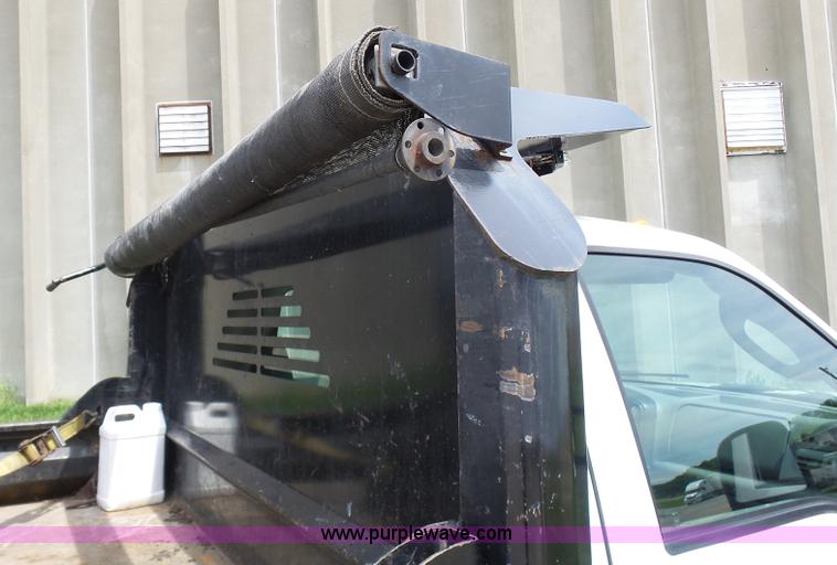 image for item L7065 2007 Ford F450 Super Duty XL dump flatbed truck