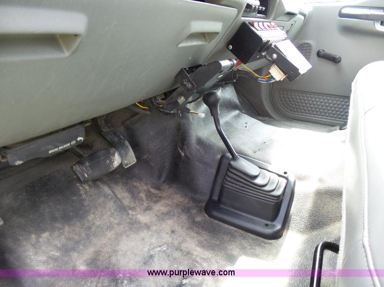 image for item L7065 2007 Ford F450 Super Duty XL dump flatbed truck