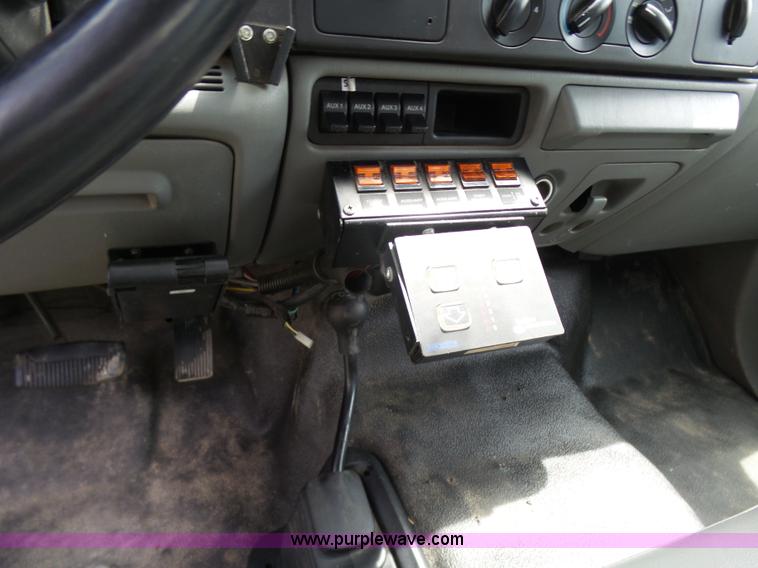 image for item L7065 2007 Ford F450 Super Duty XL dump flatbed truck