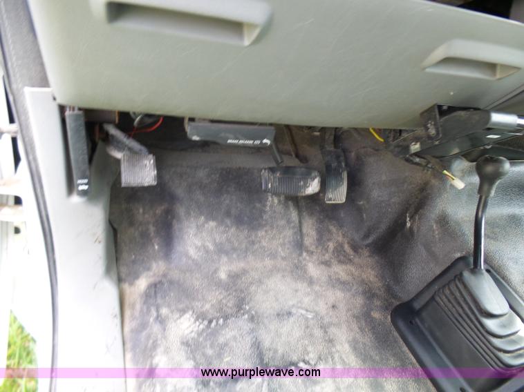 image for item L7065 2007 Ford F450 Super Duty XL dump flatbed truck