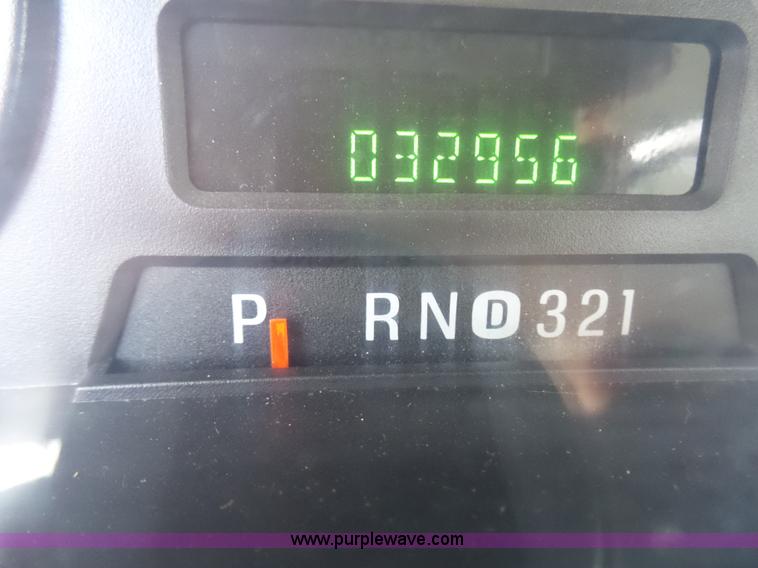 image for item L7065 2007 Ford F450 Super Duty XL dump flatbed truck