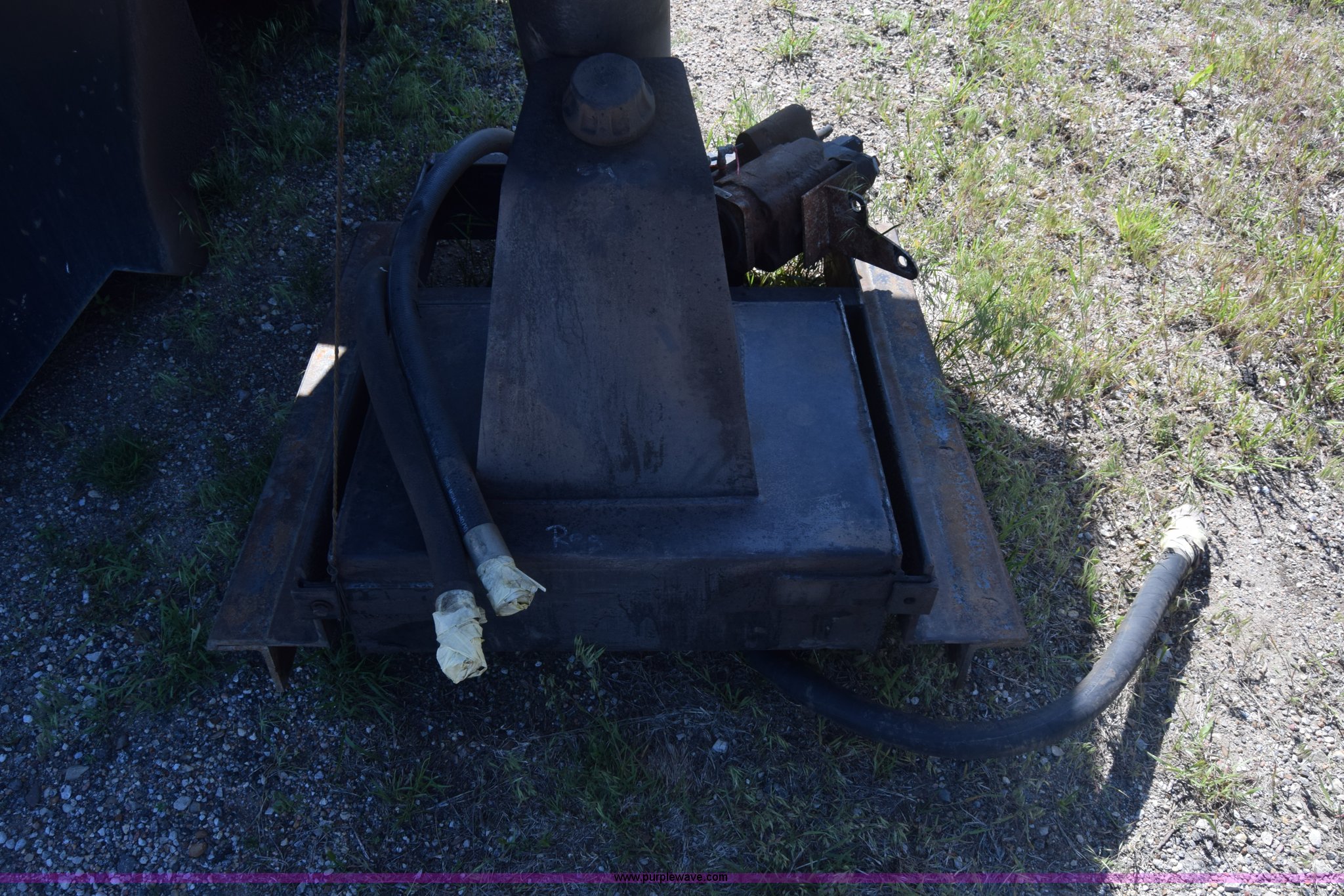 Ox Bodies dump bed in Wichita, KS Item K6666 sold Purple Wave