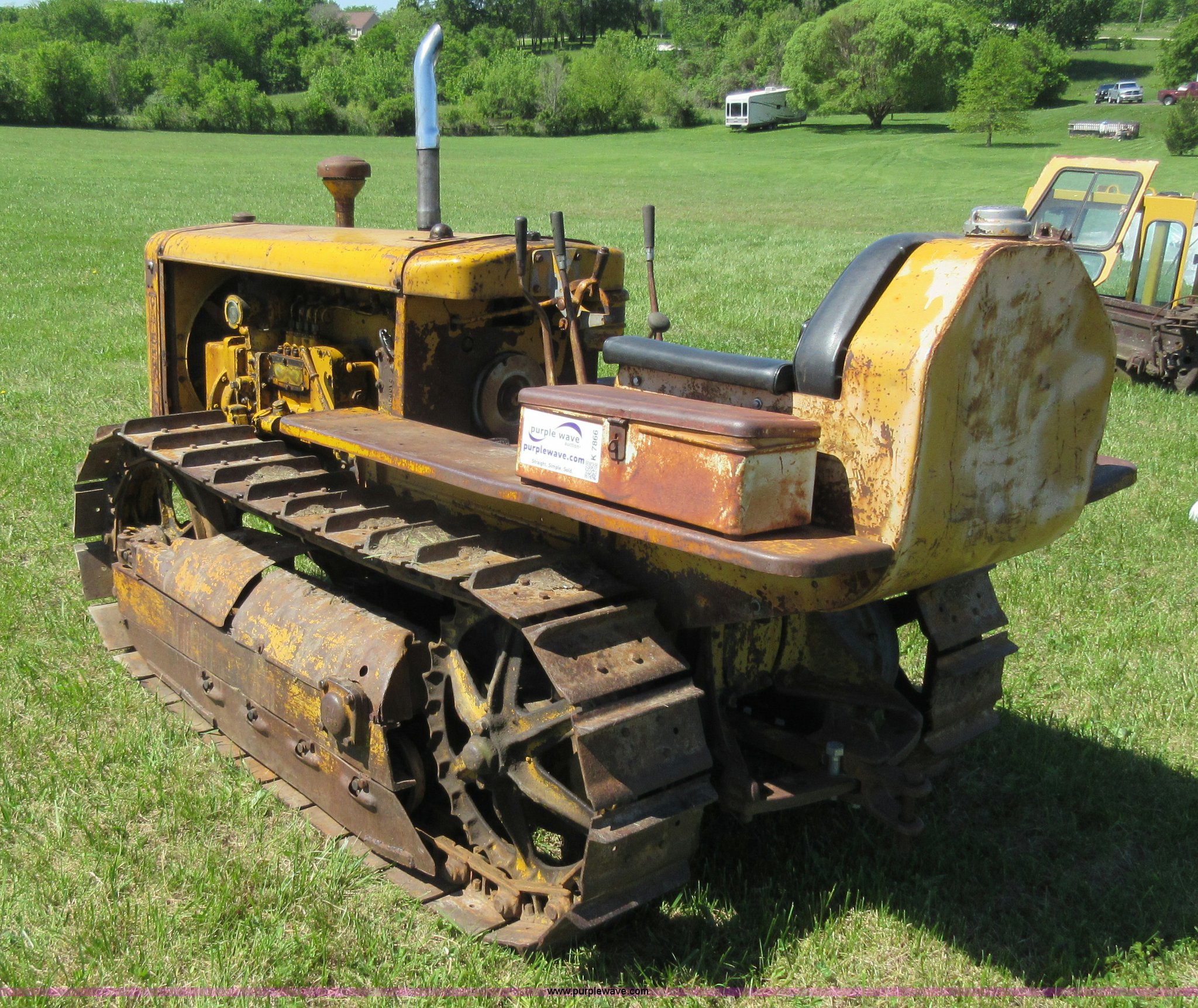 1938 Caterpillar D2 crawler tractor in Liberty, MO Item K7866 sold
