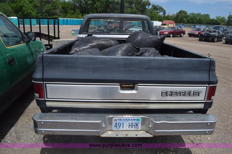 image for item K6546 1985 Chevrolet 10 pickup truck
