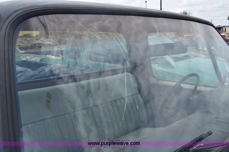 image for item K6546 1985 Chevrolet 10 pickup truck