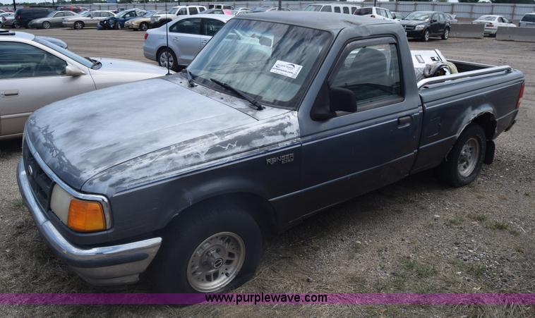 image for item K6550 1993 Ford Ranger pickup truck