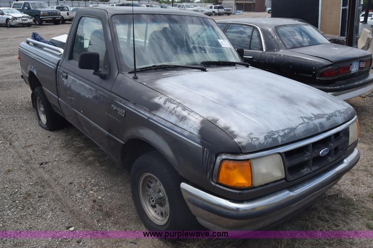 image for item K6550 1993 Ford Ranger pickup truck
