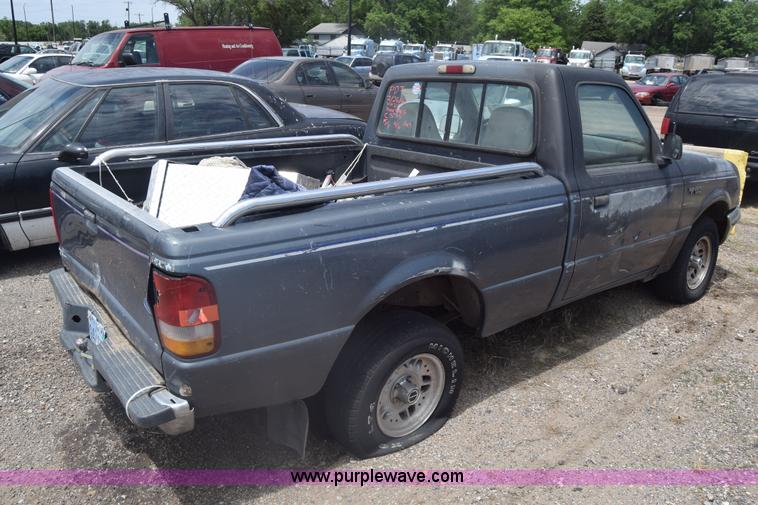 image for item K6550 1993 Ford Ranger pickup truck