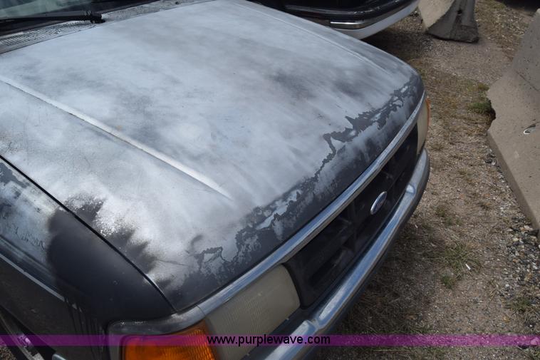 image for item K6550 1993 Ford Ranger pickup truck