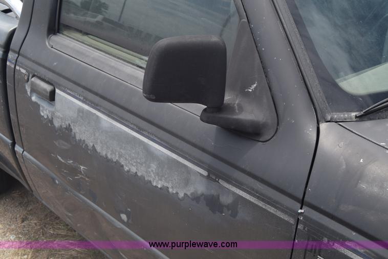 image for item K6550 1993 Ford Ranger pickup truck