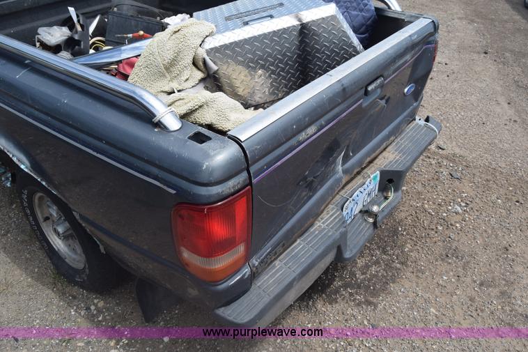 image for item K6550 1993 Ford Ranger pickup truck