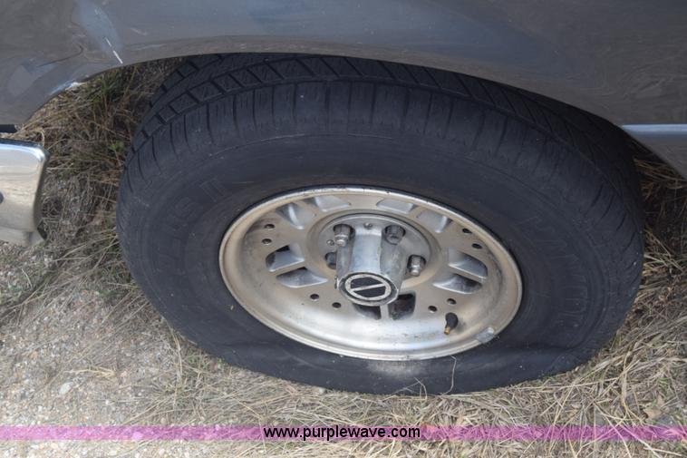 image for item K6550 1993 Ford Ranger pickup truck