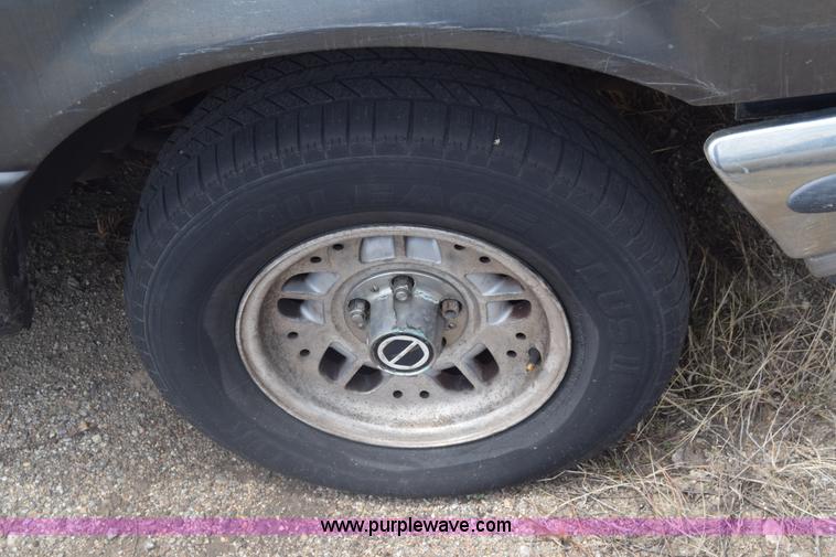 image for item K6550 1993 Ford Ranger pickup truck