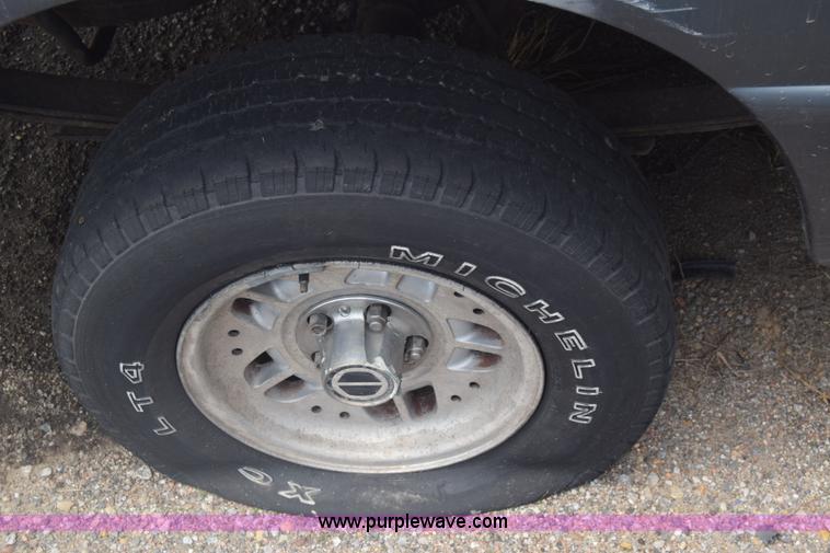 image for item K6550 1993 Ford Ranger pickup truck
