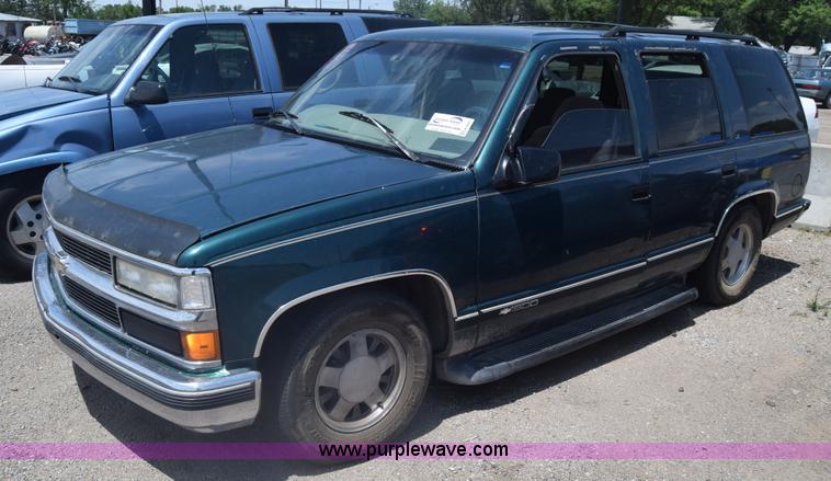 image for item K6551 1997 Chevrolet Tahoe SUV