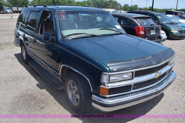 image for item K6551 1997 Chevrolet Tahoe SUV