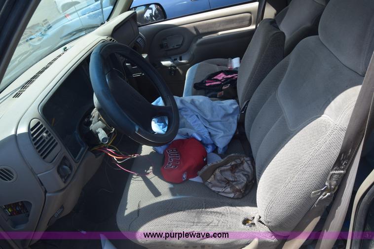 image for item K6551 1997 Chevrolet Tahoe SUV