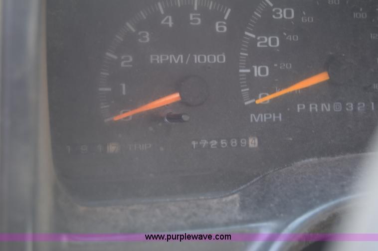 image for item K6551 1997 Chevrolet Tahoe SUV