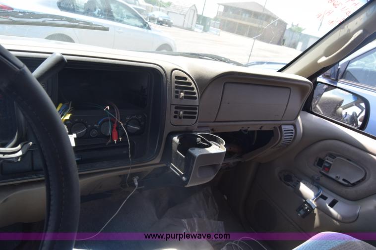 image for item K6551 1997 Chevrolet Tahoe SUV