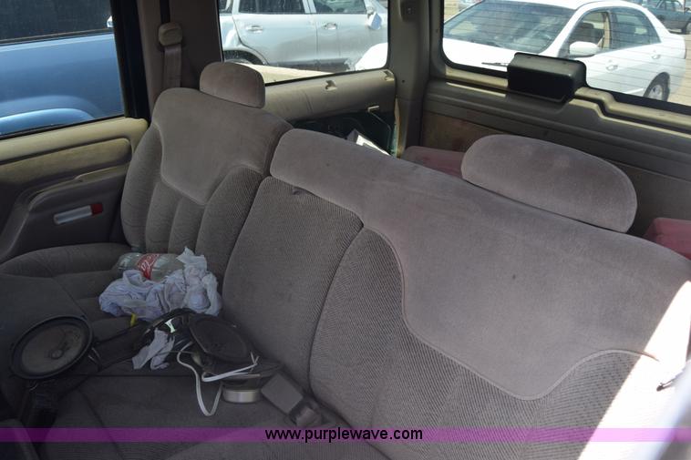 image for item K6551 1997 Chevrolet Tahoe SUV