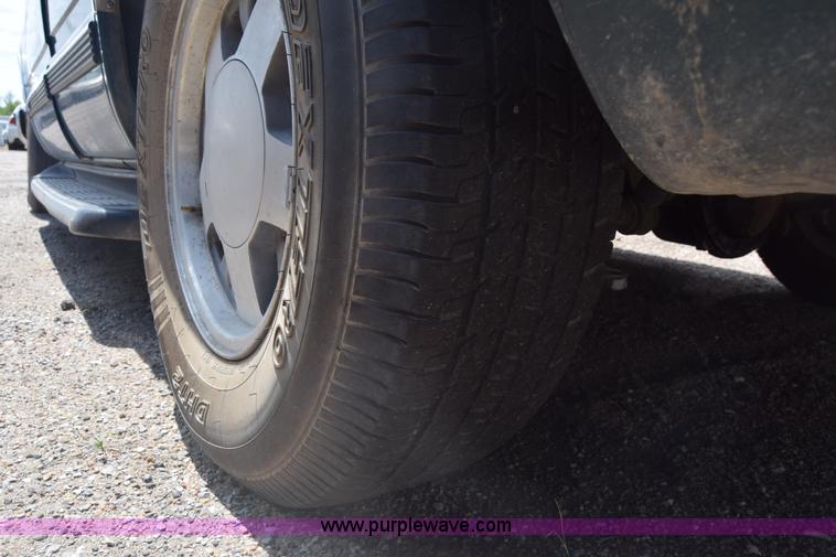 image for item K6551 1997 Chevrolet Tahoe SUV