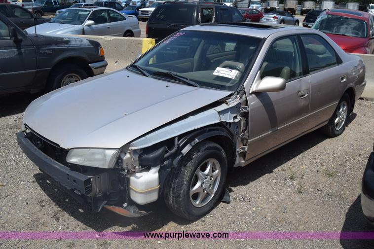 image for item K6552 1997 Toyota Camry