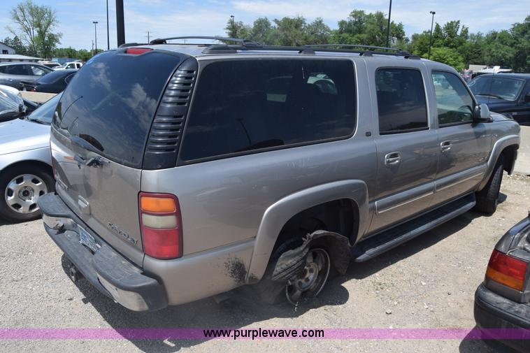image for item K6553 2000 Chevrolet Suburban K1500 SUV