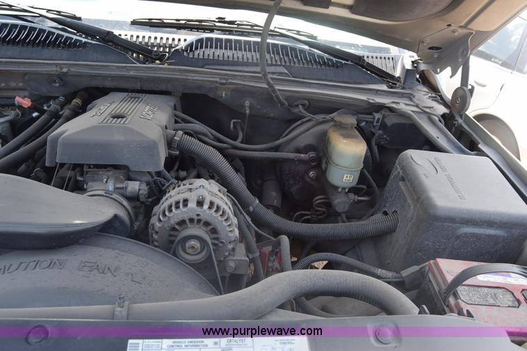 image for item K6553 2000 Chevrolet Suburban K1500 SUV