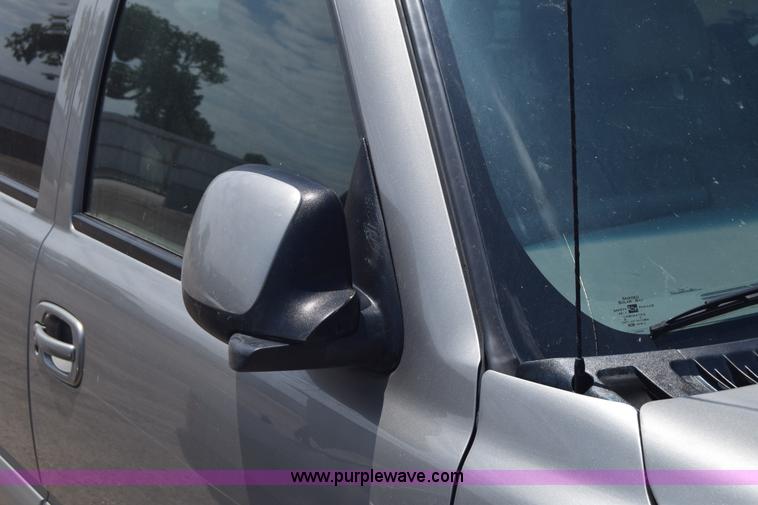 image for item K6553 2000 Chevrolet Suburban K1500 SUV