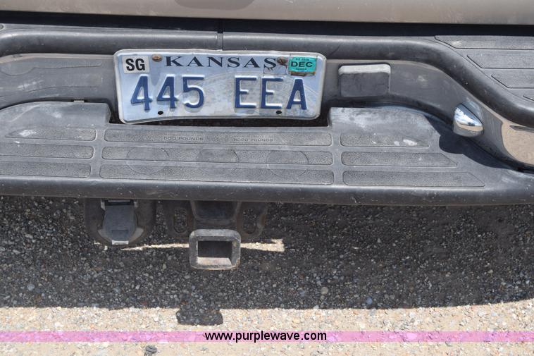 image for item K6553 2000 Chevrolet Suburban K1500 SUV