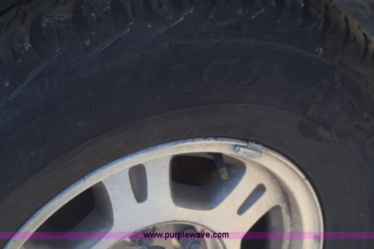 image for item K6553 2000 Chevrolet Suburban K1500 SUV