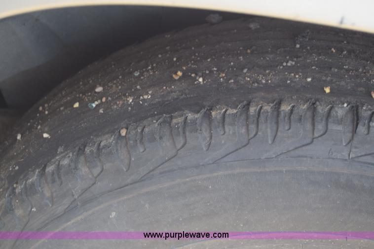 image for item K6553 2000 Chevrolet Suburban K1500 SUV