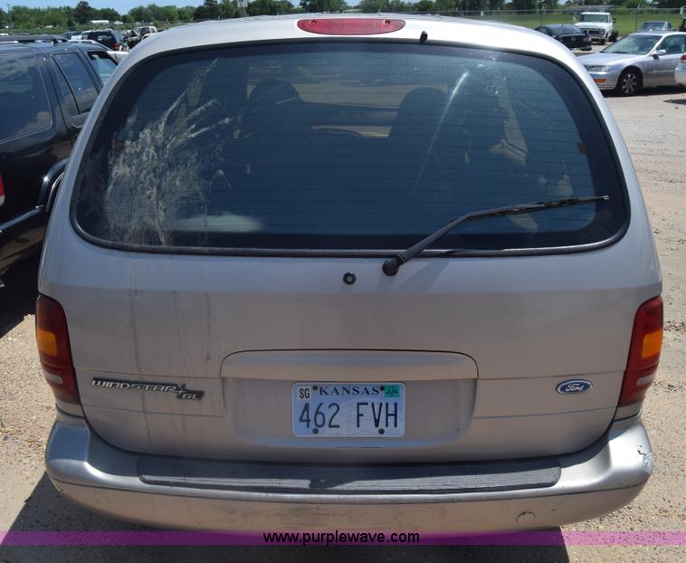 image for item K6557 1996 Ford Windstar van