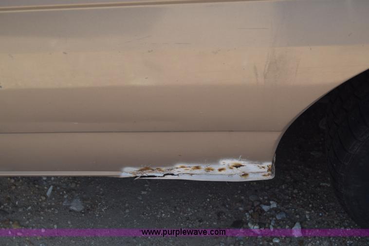 image for item K6557 1996 Ford Windstar van