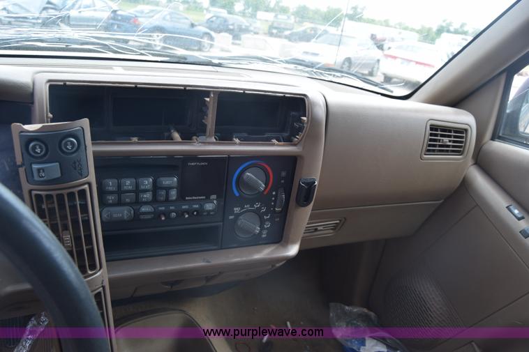 image for item K6560 1997 Chevrolet Blazer