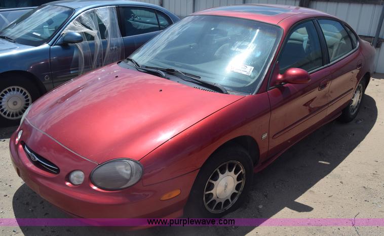 image for item K6561 1999 Ford Taurus