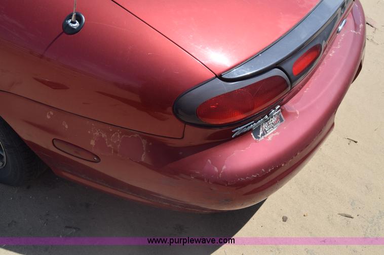 image for item K6561 1999 Ford Taurus