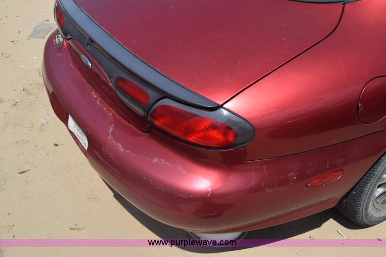 image for item K6561 1999 Ford Taurus