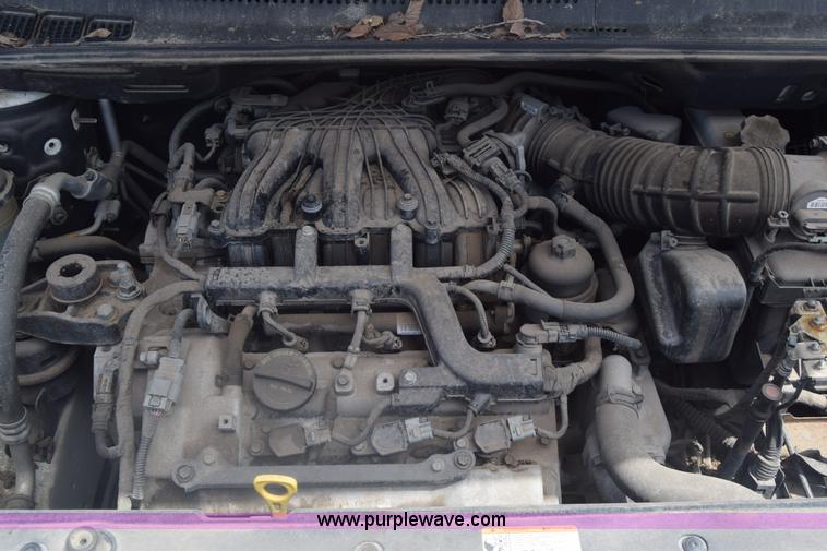 image for item K6563 2010 Kia Sedona