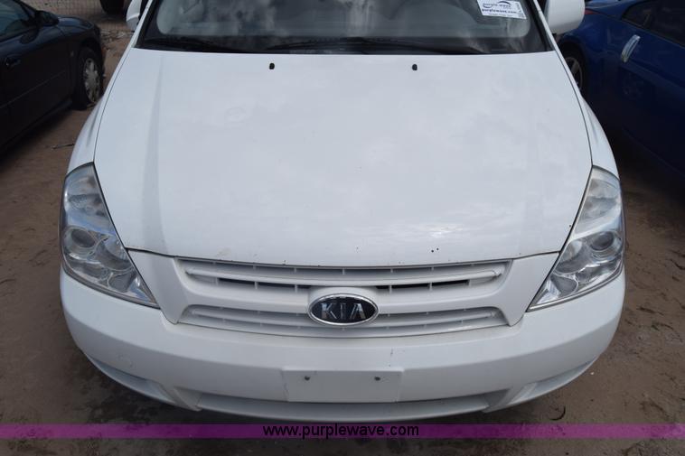 image for item K6563 2010 Kia Sedona